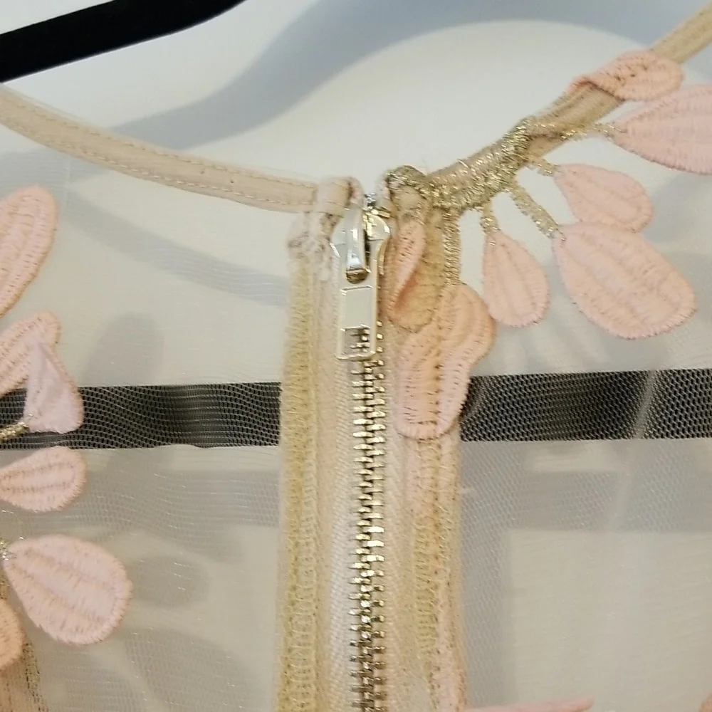 NWT floral mini dress size Small - Picture 9 of 10